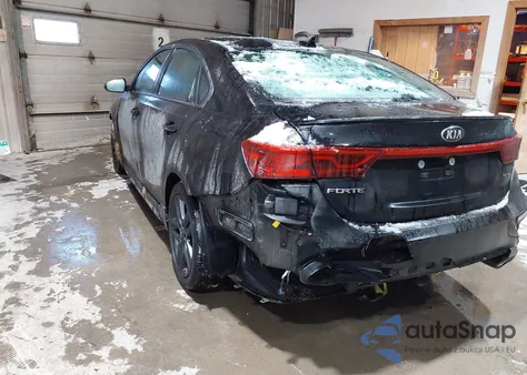 2021 Kia Forte Gt-Line z USA, uszkodzony, nr VIN 3KPF34AD2ME269821